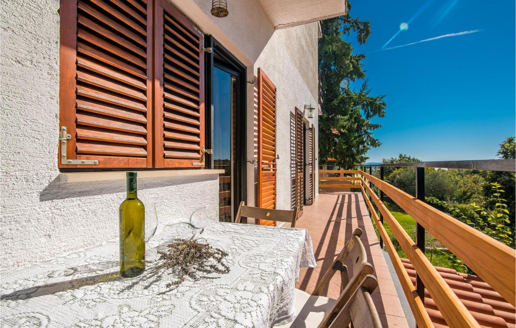 Gorgeous Apartment In Krk With Kitchen Krk Town Luaran gambar