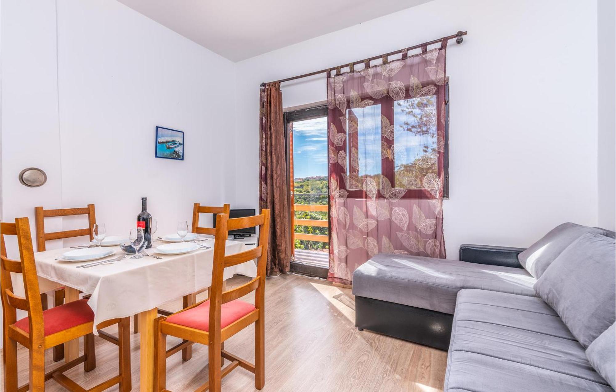 Gorgeous Apartment In Krk With Kitchen Krk Town Luaran gambar