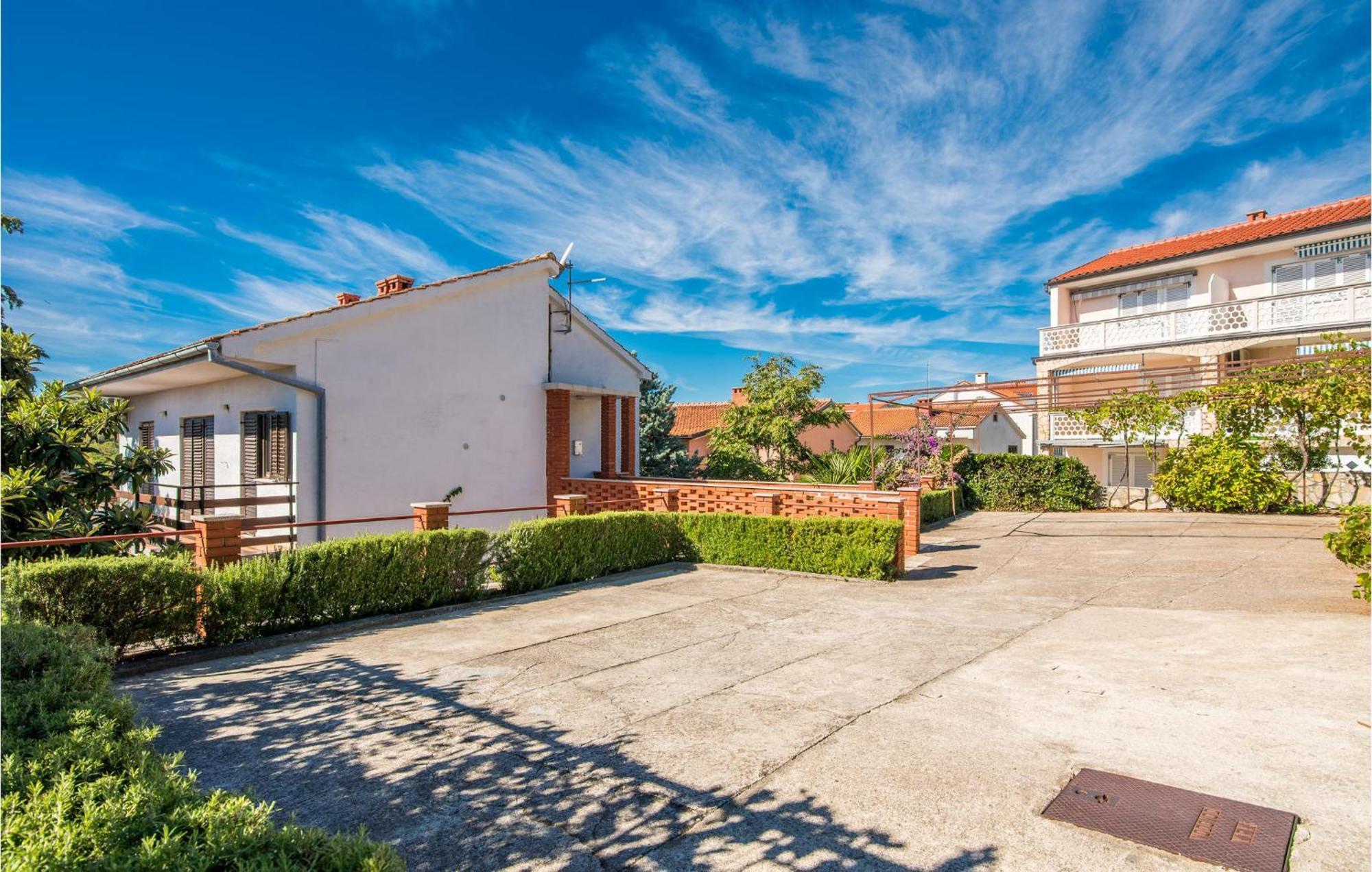 Gorgeous Apartment In Krk With Kitchen Krk Town Luaran gambar