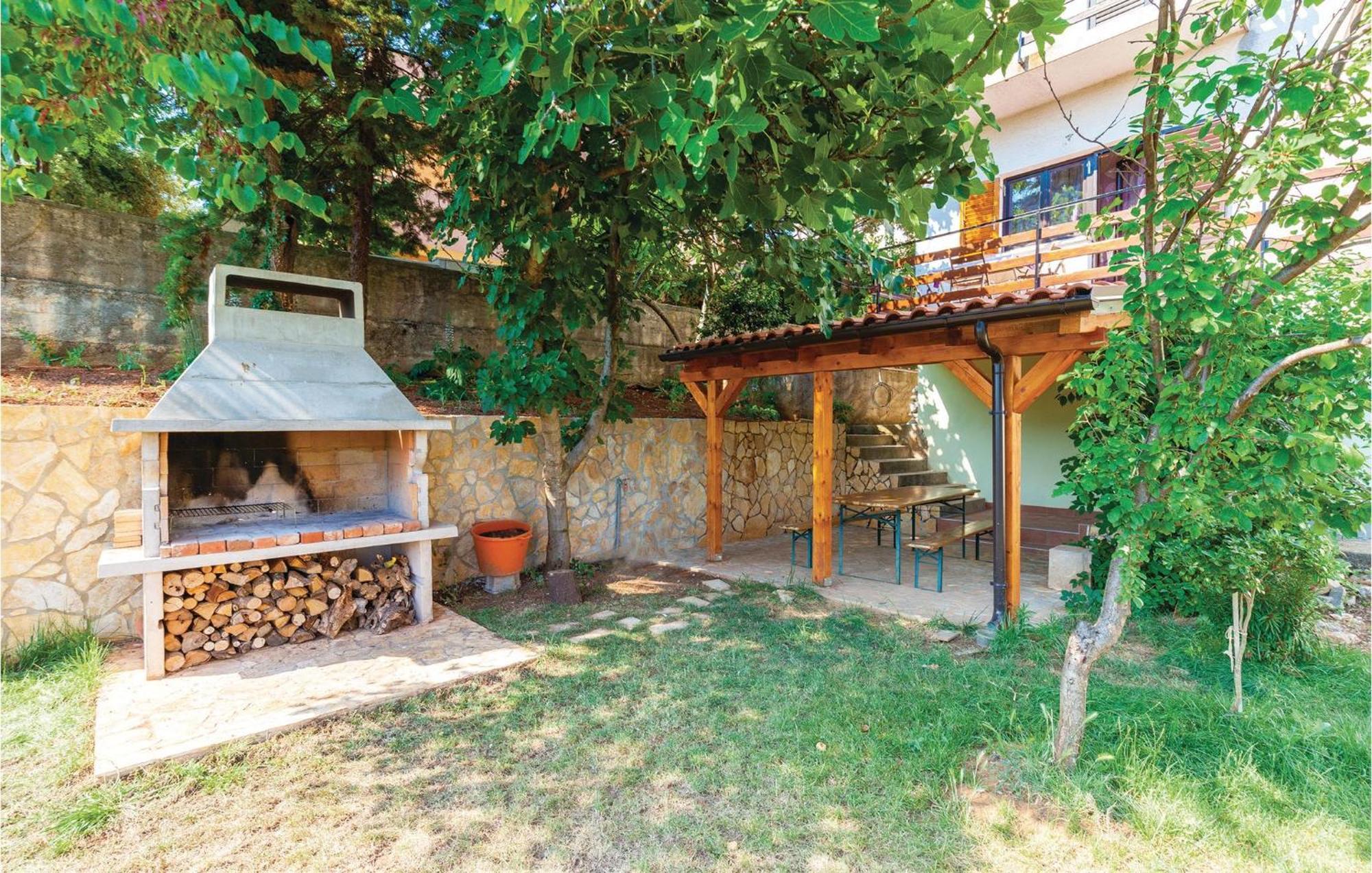 Gorgeous Apartment In Krk With Kitchen Krk Town Luaran gambar